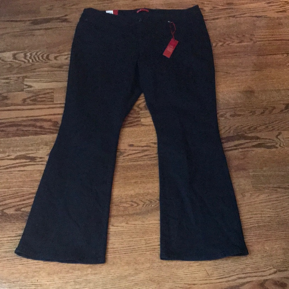 Tuxedo Black Women’s Jeans with Stretch